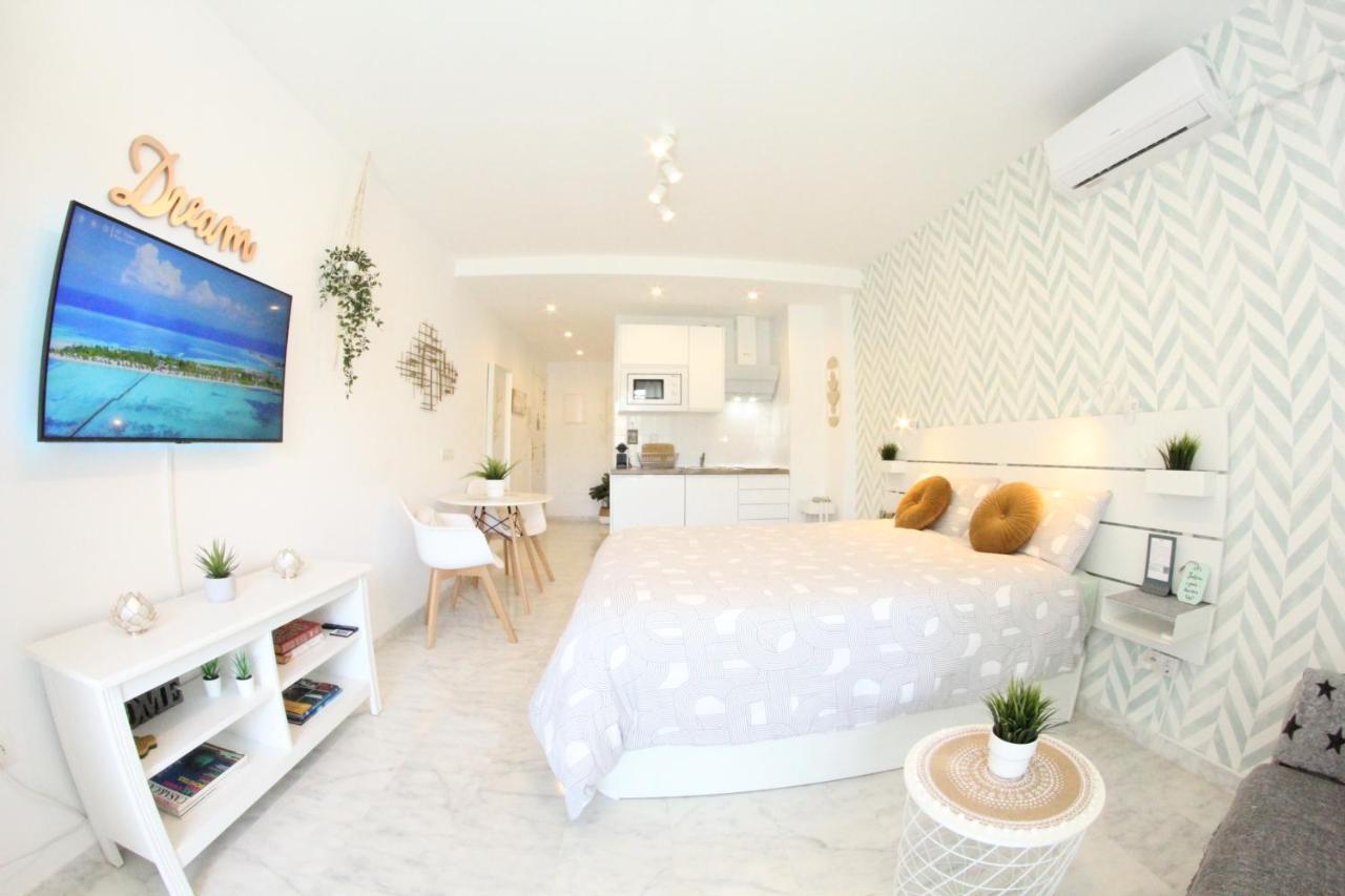 Apartament Torremolinos - New Central Studio Plata With Balcony Zewnętrze zdjęcie