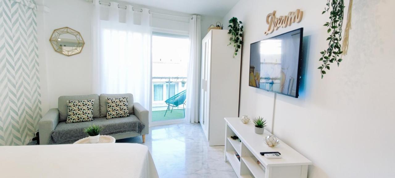 Apartament Torremolinos - New Central Studio Plata With Balcony Zewnętrze zdjęcie